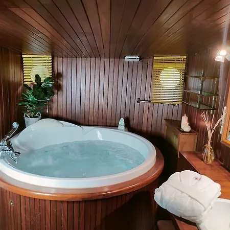 Peniche Relaxant Bateau-hôtel Sèvres