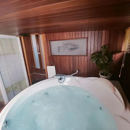 Peniche Relaxant Bateau-hôtel Sèvres